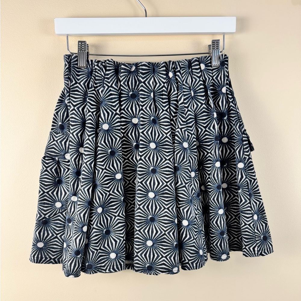 Free People Sunburst Kaleidoscope Geometric White Navy Blue Pleated Mini Skirt